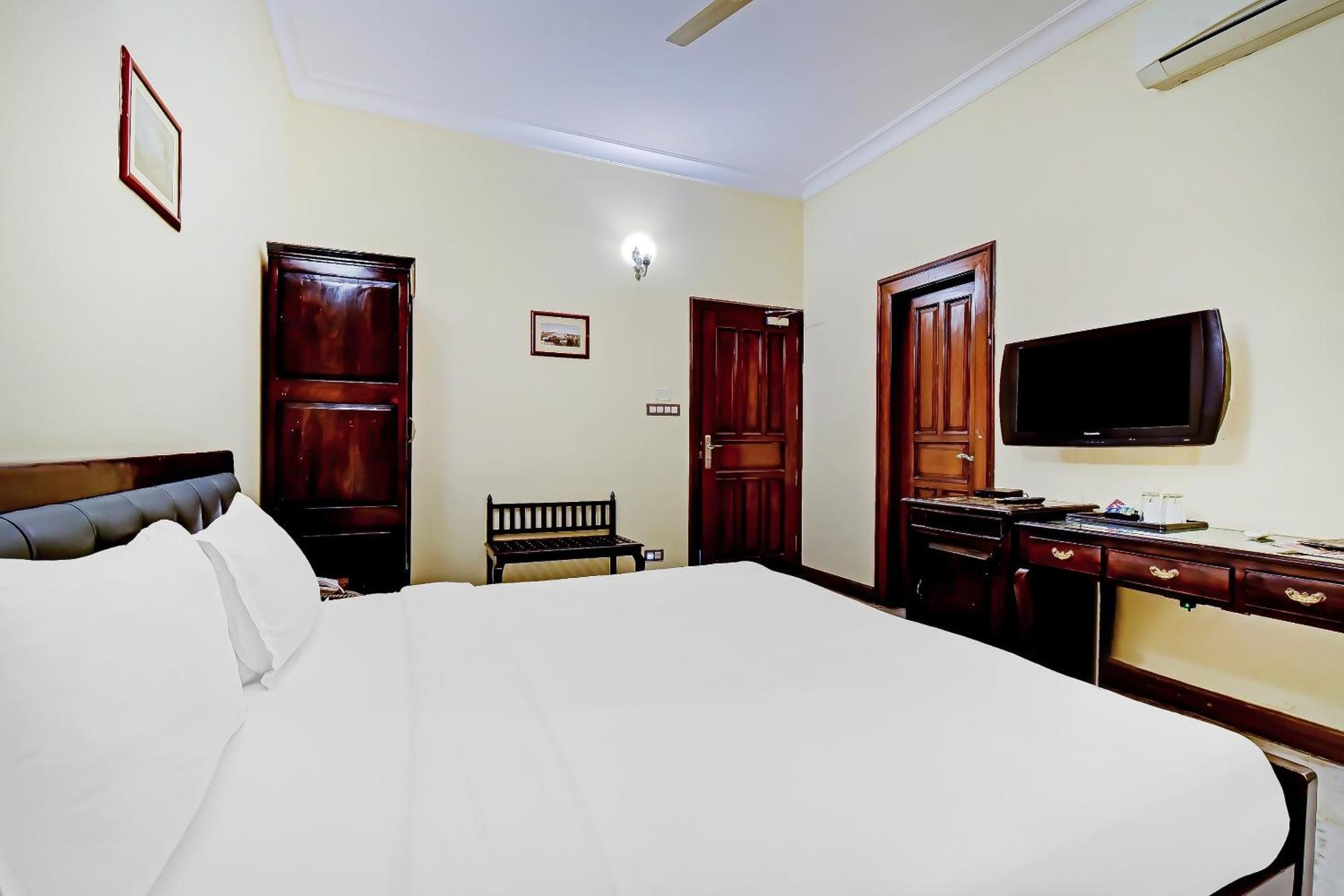 Kukas Collection O Hotel Four Boutique מראה חיצוני תמונה